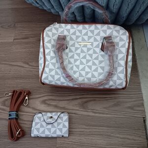 Geometric Patterned White and Brown Handbag Set